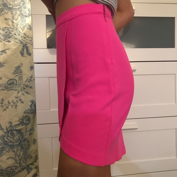 Hot Pink Tobi Skirt - Picture 2 of 3